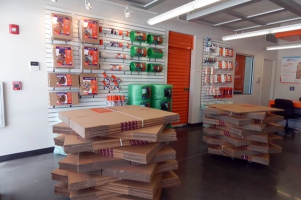 Storage Units at Public Storage - Pearland - 2760 Brownstone Place - 2760 Brownstone Place