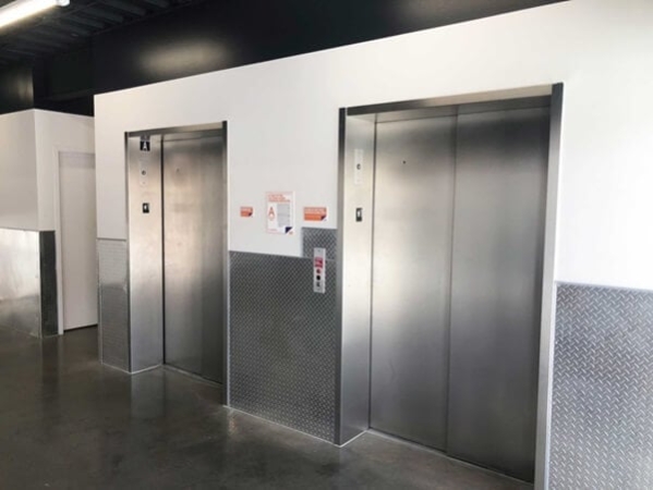 Facility photo: //images.sparefoot.com/medium/2137246884d4c228f21.jpg