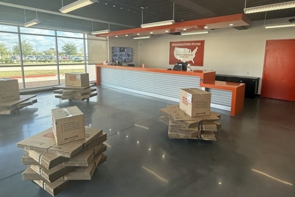 Storage Units at Public Storage - Spring - 7520 Grand Pkwy West - 7520 Grand Pkwy West