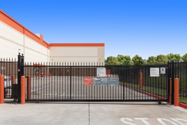 Storage Units at Public Storage - Kingwood - 755 Northpark Dr - 755 Northpark Dr