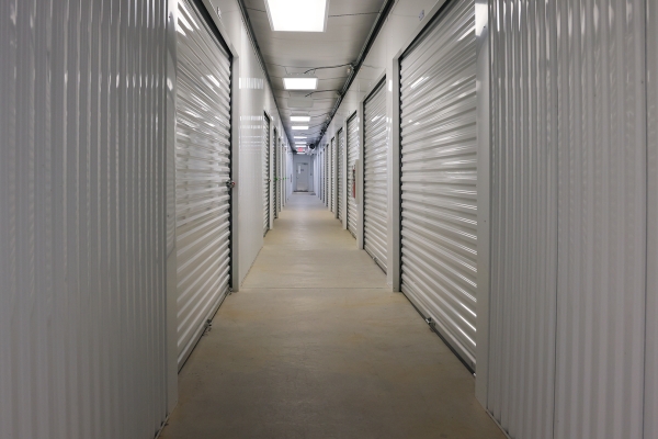 Facility photo: //images.sparefoot.com/medium/213791656a0de1114d8.jpg