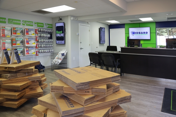 Facility photo: //images.sparefoot.com/medium/213791656a0de29a240.jpg