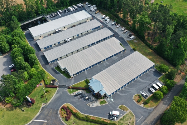 Facility photo: //images.sparefoot.com/medium/213791656a0de59f357.jpg