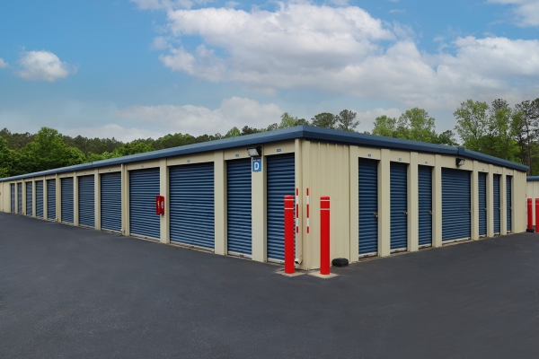 Facility photo: //images.sparefoot.com/medium/21379167fd6bca2f19d.jpg