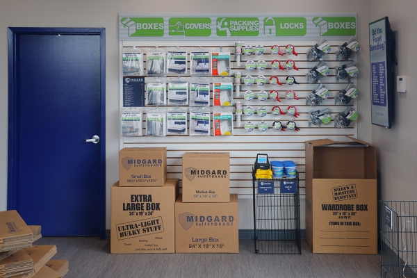 Storage Units at Midgard Self Storage - Melbourne - 7440 Pineda Blvd - 7440 Pineda Blvd