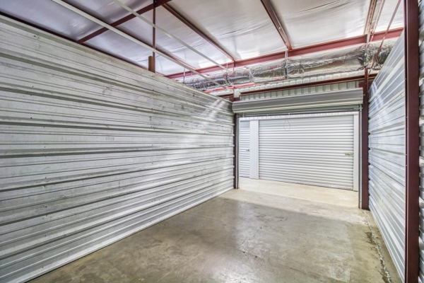 Facility photo: //images.sparefoot.com/medium/2138746880e1d337831.jpg