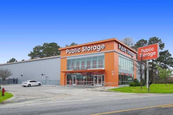 Facility photo: //images.sparefoot.com/medium/2138956894a414759c3.jpg