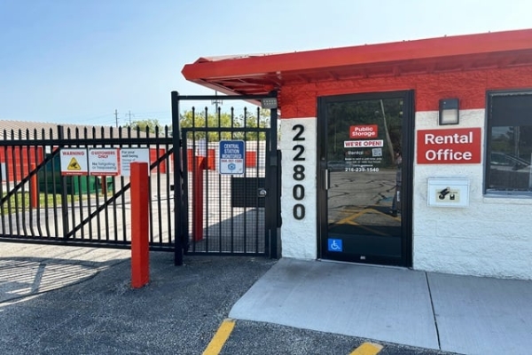 Facility photo: //images.sparefoot.com/medium/2139116a09c98356e51.jpg