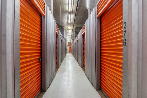 Facility photo: //images.sparefoot.com/medium/21391469f89a0794d0c.jpg
