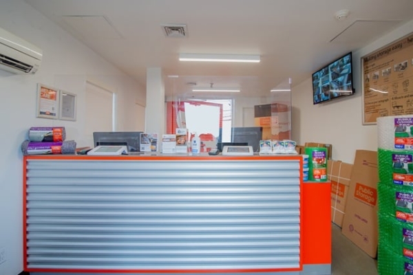 Facility photo: //images.sparefoot.com/medium/2139166895f67e8f68b.jpg