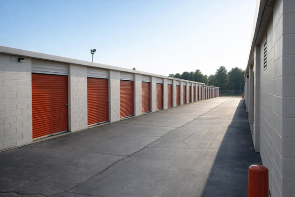 Facility photo: //images.sparefoot.com/medium/21391769f4a7d95cfa0.jpg