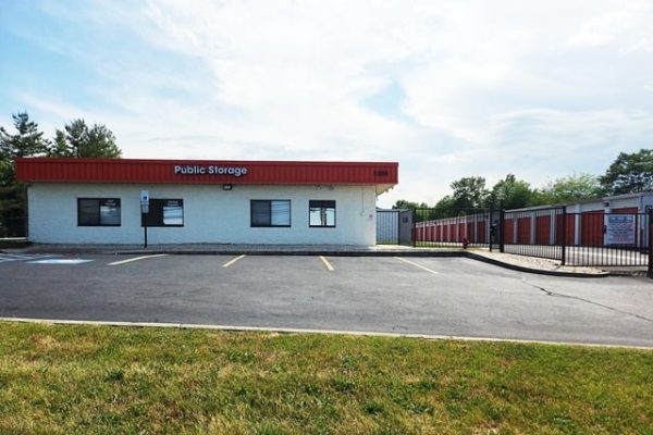 Facility photo: //images.sparefoot.com/medium/21391969f5f886ee7bc.jpg
