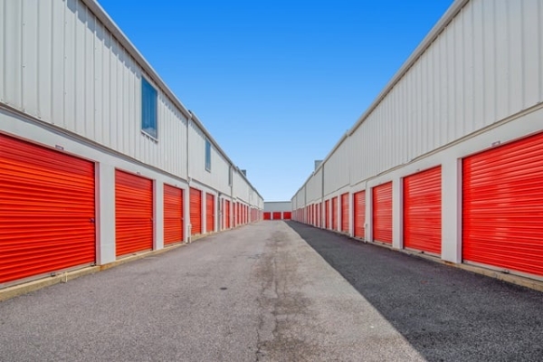 Storage Units at Public Storage - Philadelphia - 6225 Oxford Ave - 6225 Oxford Ave