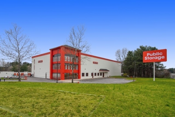 Facility photo: //images.sparefoot.com/medium/2139336a0db9d339678.jpg