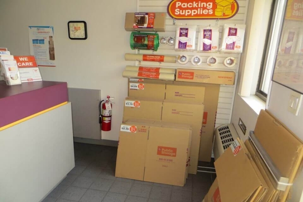 Facility photo: //images.sparefoot.com/medium/2139396963b0a285df2.jpg