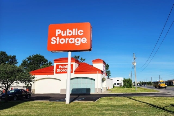 Storage Units at Public Storage - Indianapolis - 7435 Rockville Road - 7435 Rockville Road