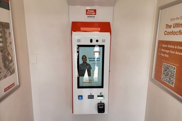 Facility photo: //images.sparefoot.com/medium/213965698dde1c846bd.jpg