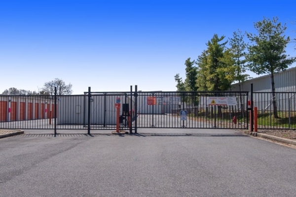 Facility photo: //images.sparefoot.com/medium/21396968989e67d2052.jpg