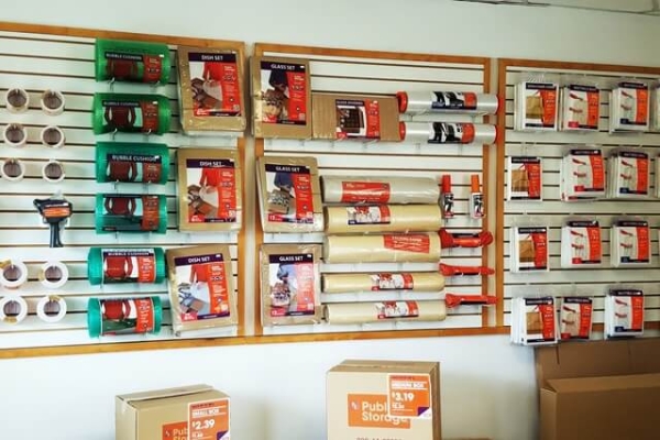 Storage Units at Public Storage - Southfield - 19350 W 8 Mile Rd - 19350 W 8 Mile Rd