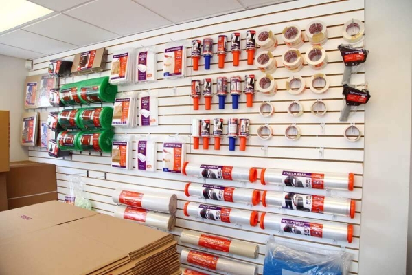 Facility photo: //images.sparefoot.com/medium/2140306908b6acbc889.jpg