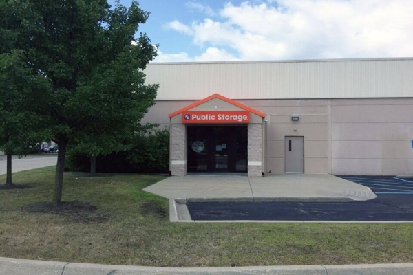 Facility photo: //images.sparefoot.com/medium/2140436a46621356a54.jpg