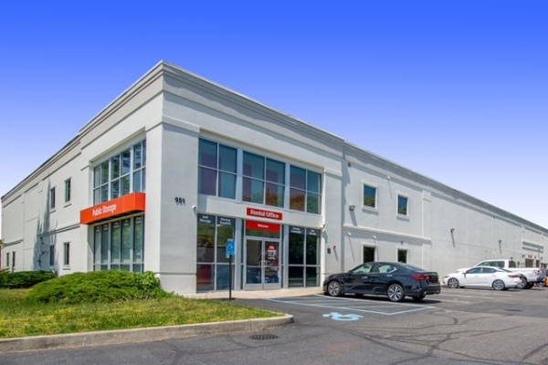 Facility photo: //images.sparefoot.com/medium/2140756a0c666967581.jpg