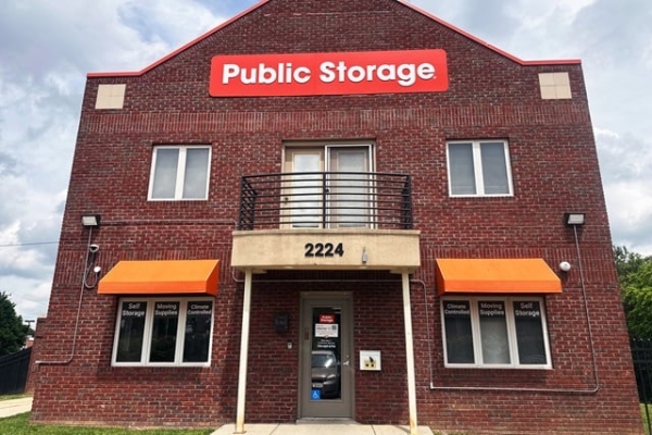 Facility photo: //images.sparefoot.com/medium/21408869f5f977c9c1d.jpg