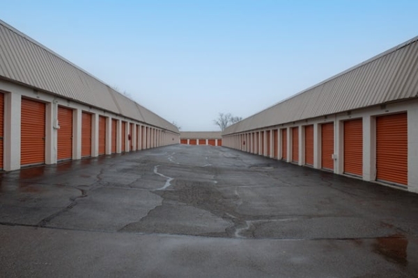 Storage Units at Public Storage - Fairfield - 7353 Dixie Highway - 7353 Dixie Highway