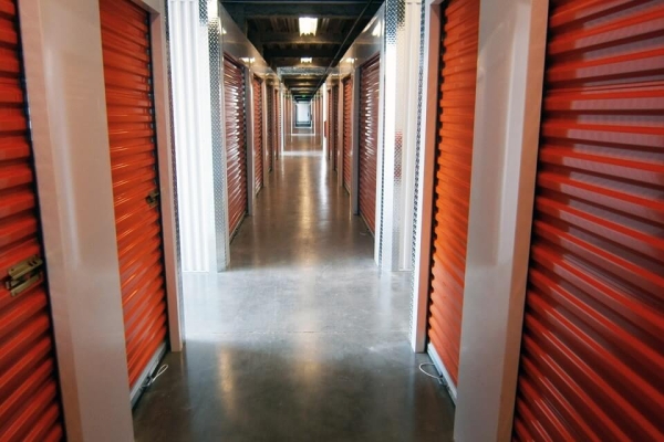 Facility photo: //images.sparefoot.com/medium/214111687655552c9c5.jpg