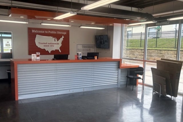 Facility photo: //images.sparefoot.com/medium/214111693438e513557.jpg