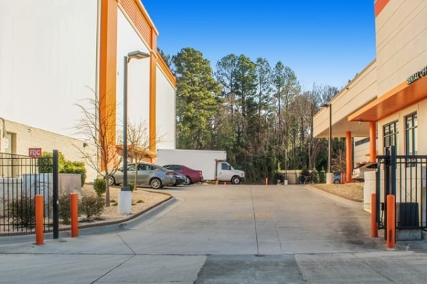 Facility photo: //images.sparefoot.com/medium/214128693589a65c9c5.jpg