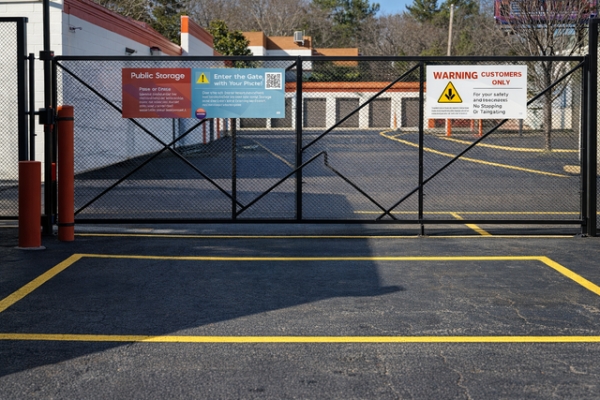 Facility photo: //images.sparefoot.com/medium/21413269e0ea010d9c2.jpg