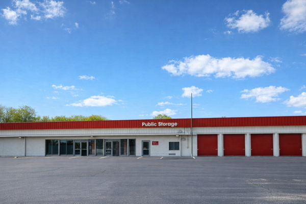Facility photo: //images.sparefoot.com/medium/21413569f89b27b53f1.jpg