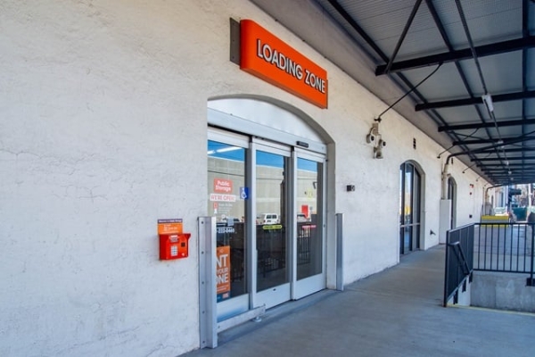 Facility photo: //images.sparefoot.com/medium/2141516907665c3641d.jpg