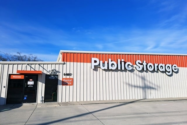 Storage Units at Public Storage - Chattanooga - 6497 E Brainerd Road - 6497 E Brainerd Road