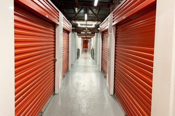 Facility photo: //images.sparefoot.com/medium/2141746929add791697.jpg