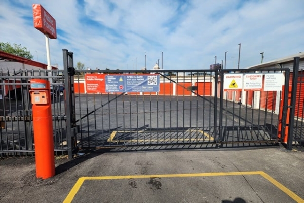 Storage Units at Public Storage - Chicago - 1916 N Elston Ave - 1916 N Elston Ave