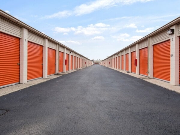 Storage Units at Public Storage - Chicago - 2638 N Pulaski Road - 2638 N Pulaski Road