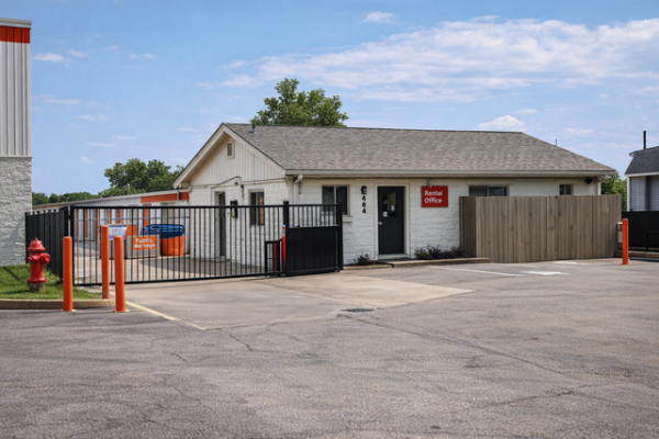 Storage Units at Public Storage - Nashville - 408 Welshwood Drive - 408 Welshwood Drive