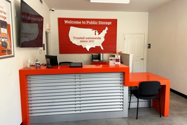 Storage Units at Public Storage - Sheffield Lake - 5360 E Lake Road - 5360 E Lake Road