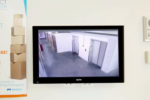 Storage Units at Public Storage - Waukegan - 1401 N Green Bay Road - 1401 N Green Bay Road