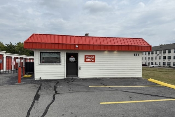 Storage Units at Public Storage - Madison - 671 Myatt Drive - 671 Myatt Drive