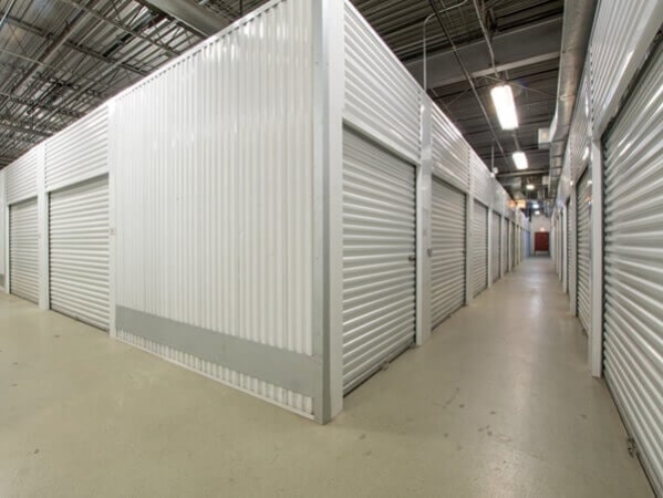 Facility photo: //images.sparefoot.com/medium/214216688cbe083e978.jpg