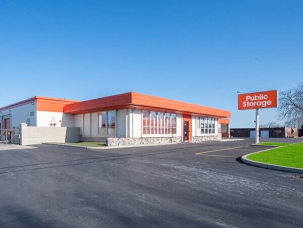 Facility photo: //images.sparefoot.com/medium/21421669455da894b5c.jpg