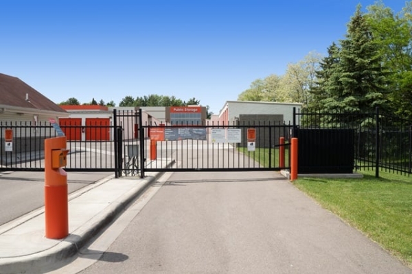 Facility photo: //images.sparefoot.com/medium/21422169f4a97b44e95.jpg