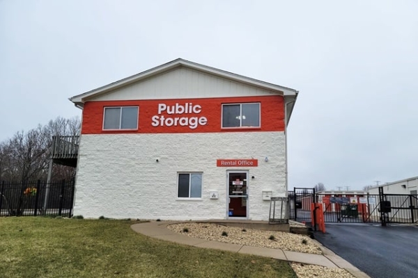 Facility photo: //images.sparefoot.com/medium/2142346a241d29a2919.jpg