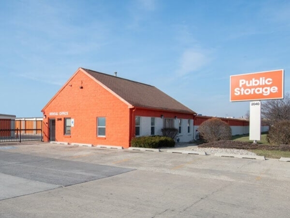 Facility photo: //images.sparefoot.com/medium/2142436970e2ca439ba.jpg