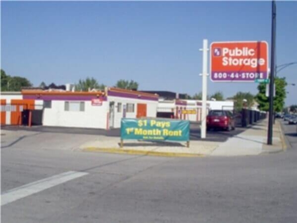 Storage Units at Public Storage - Chicago - 4220 West 47th Street - 4220 West 47th Street