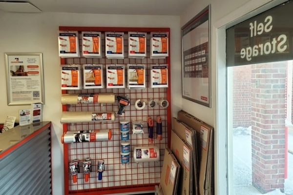 Storage Units at Public Storage - Schaumburg - 930 S Roselle Road - 930 S Roselle Road