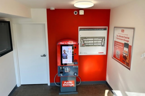 Facility photo: //images.sparefoot.com/medium/2142716895f7face14e.jpg